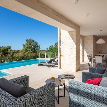 Villa Celeste By Ilc
