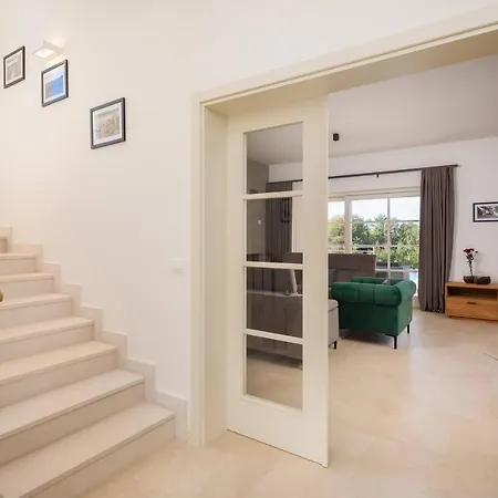 Celeste By Ilc Villa