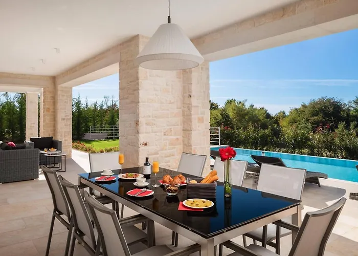 Villa Celeste By Ilc Brtonigla