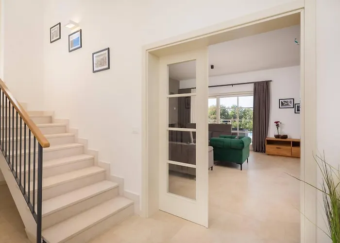 Celeste By Ilc Villa