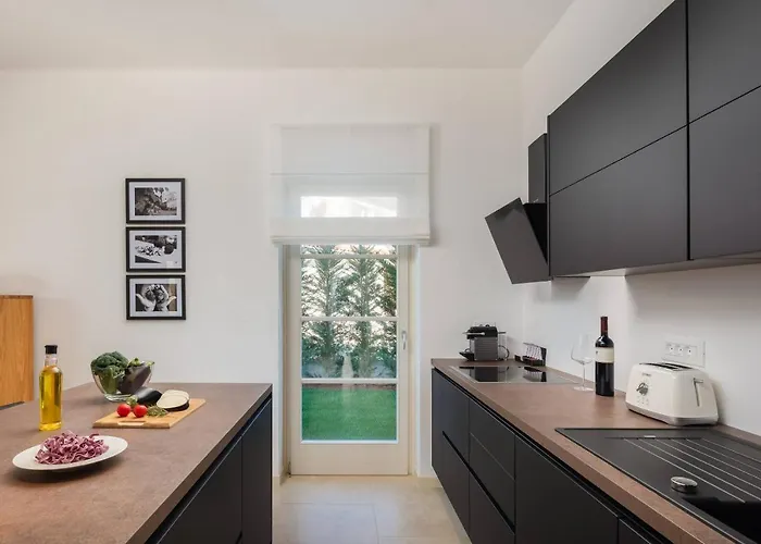 Celeste By Ilc 브르토니글라